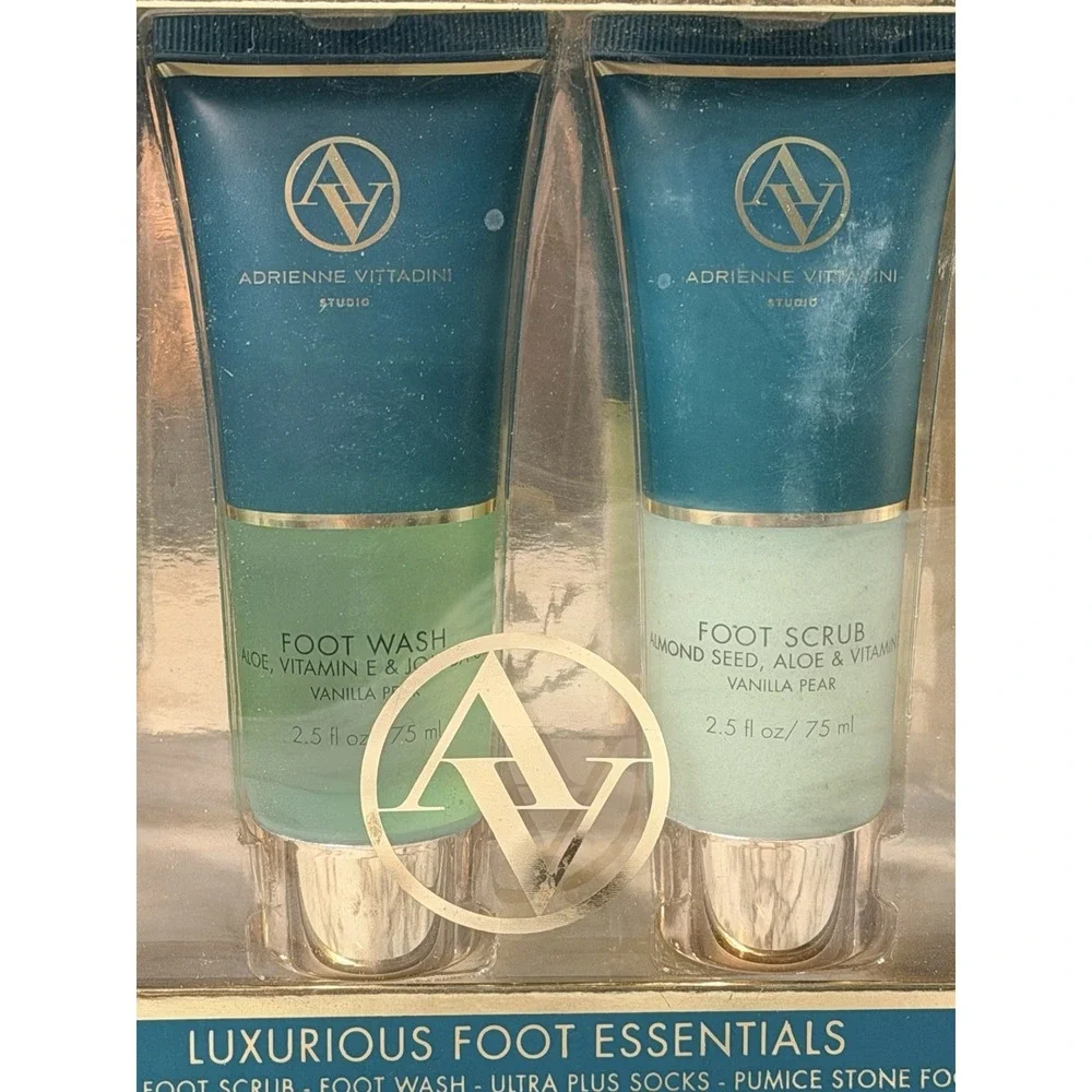 ADRIENNE VITTADINI LUXURIOUS FOOT ESSENTIALS~LOTION, WASH, SCRUB & MORE‎ (2764)